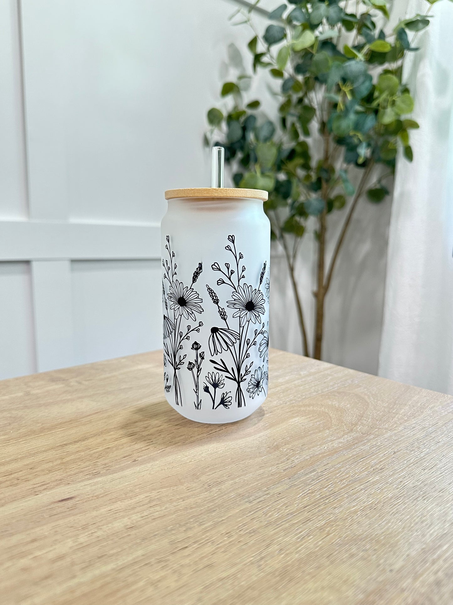 16oz Daisy Frosted Glass Can