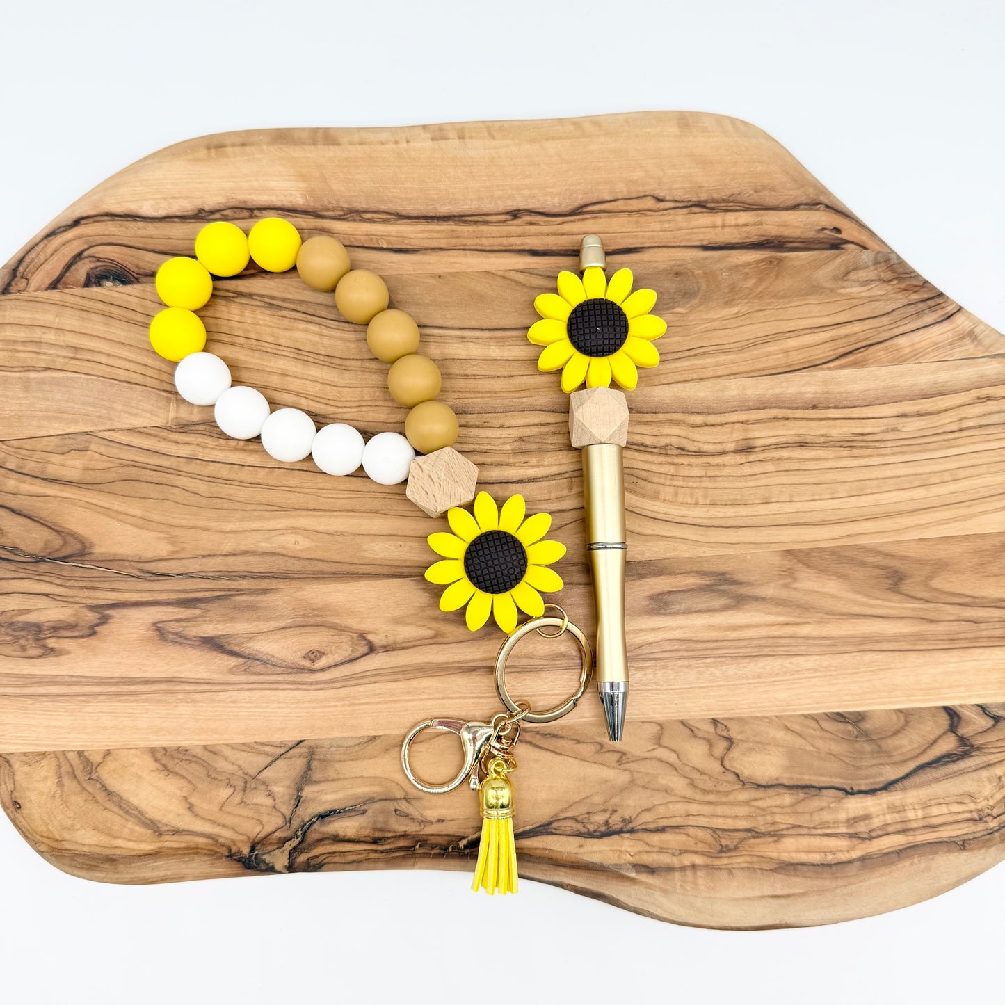 Beaded Flower Pen & Keychain Set – Silicone Wristlet with Sunflower or Daisy Charm