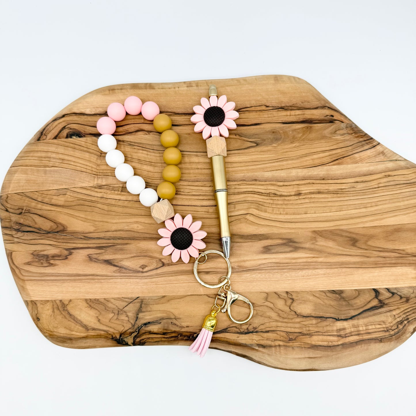 Beaded Flower Pen & Keychain Set – Silicone Wristlet with Sunflower or Daisy Charm